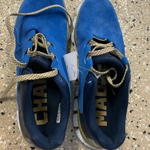 UCLA BRUINS SHOES